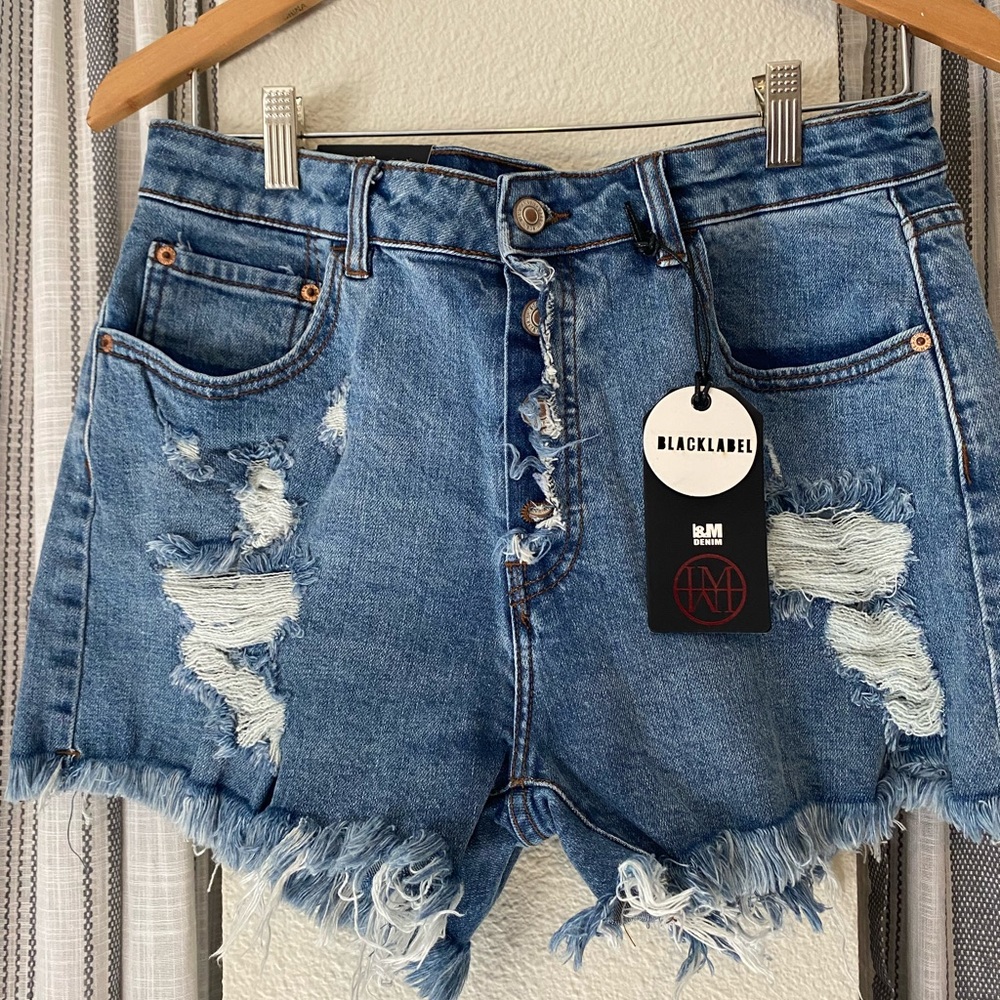 I&M Olivia High Rise Shorts NWT